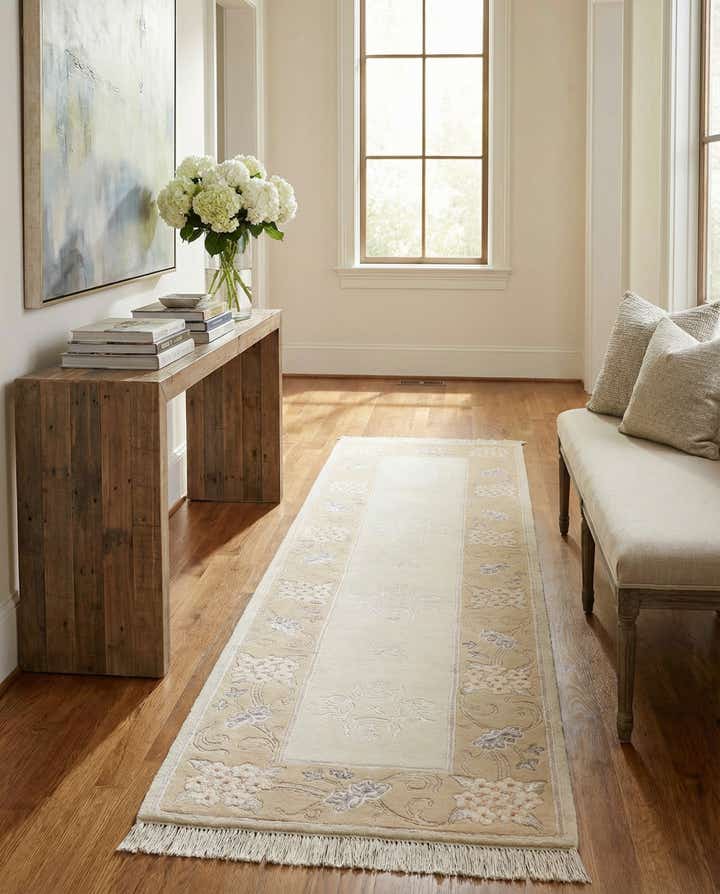2' 9 x 9' 9 Hand Knotted Darya Wool Runner Rug