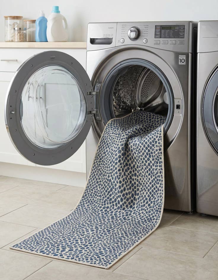 Detail image of 2' 7 x 12'  Washable Jill Zarin Cape Town Indoor / Outdoor Runner Rug