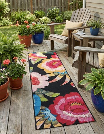2' x 6' Easy-Clean Botanical Indoor / Outdoor Runner Rug