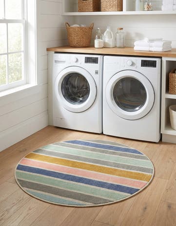 3' 3 x 3' 3 Lotus Round Rug