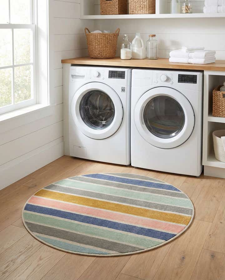 3' 3 x 3' 3 Lotus Round Rug