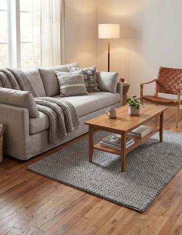 4' 1 x 6' 1 Hand Woven Lana New Zealand Wool Rug