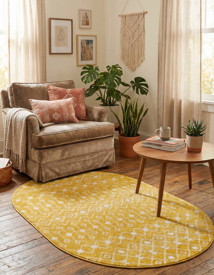 Detail image of  4' x 6' Moroccan Trellis Oval Rug