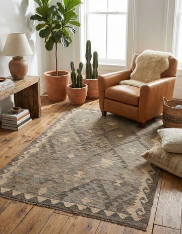 4' 1 x 6' Hand Woven Kilim Maymana Wool Rug