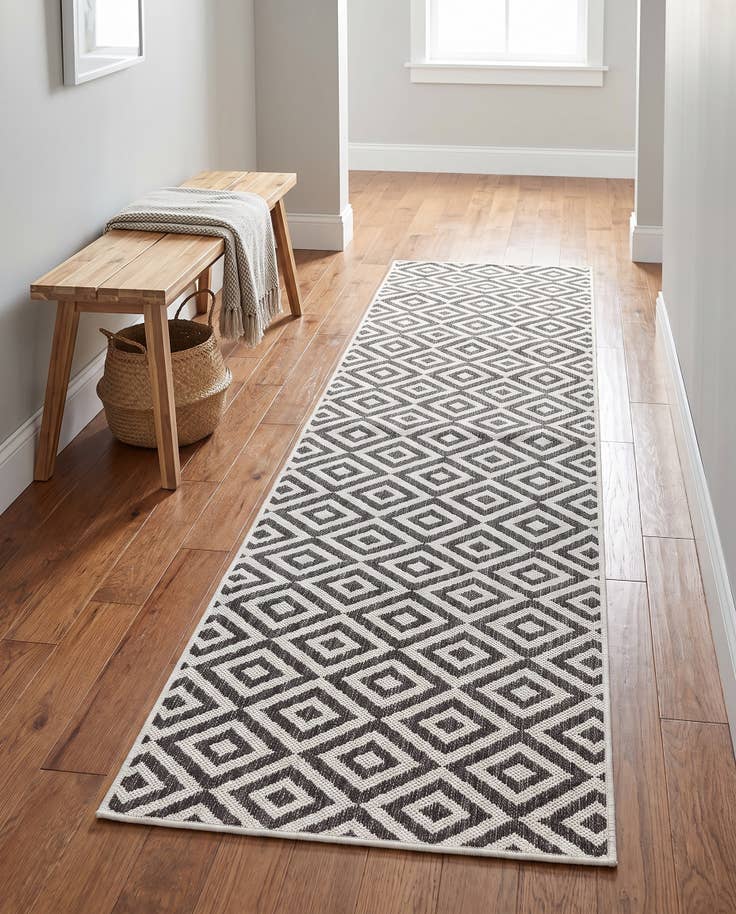 Detail image of 2' x 7' Easy-Clean Jill Zarin Costa Rica Indoor / Outdoor Runner Rug