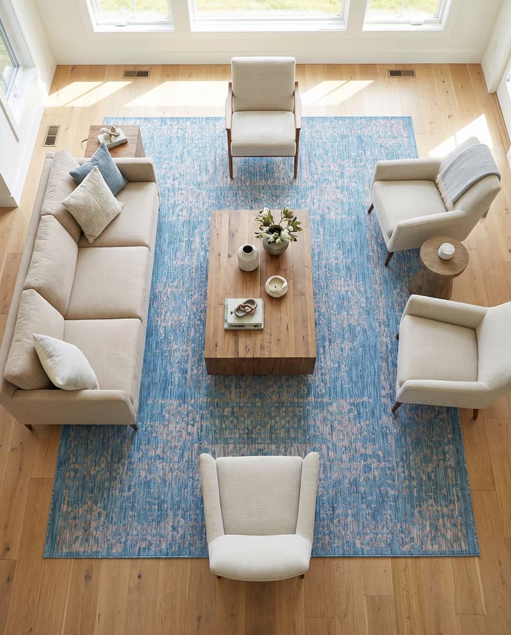 Detail image of 7' 10 x 11' Easy-Clean Traditional Indoor / Outdoor Rug