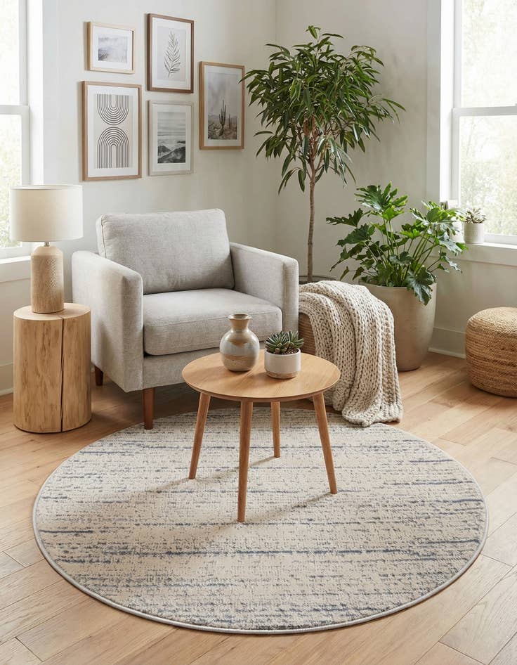 Detail image of 3' x 3' Oasis Round Rug