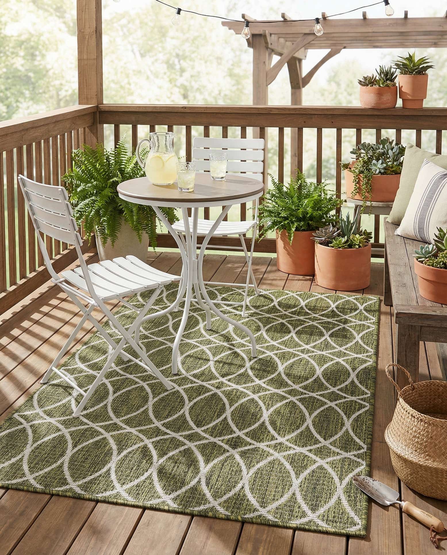 3' x 5' 3 Easy-Clean Trellis Indoor / Outdoor Rug