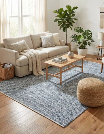 7' 1 x 10' Hand Woven Chindi Chevron Rug