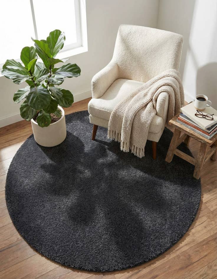 Detail image of 6' x 6' Solid Frieze Round Rug