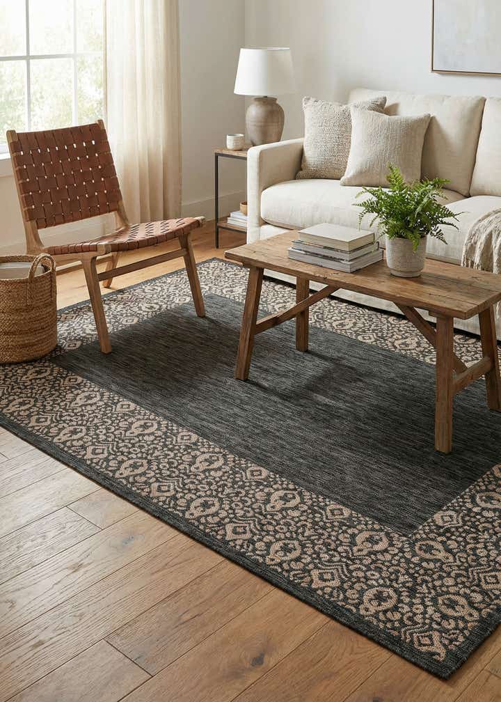 6' x 9' Easy-Clean Border Indoor / Outdoor Rug