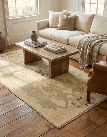4' 2 x 7' Hand Knotted Oushak Wool Rug