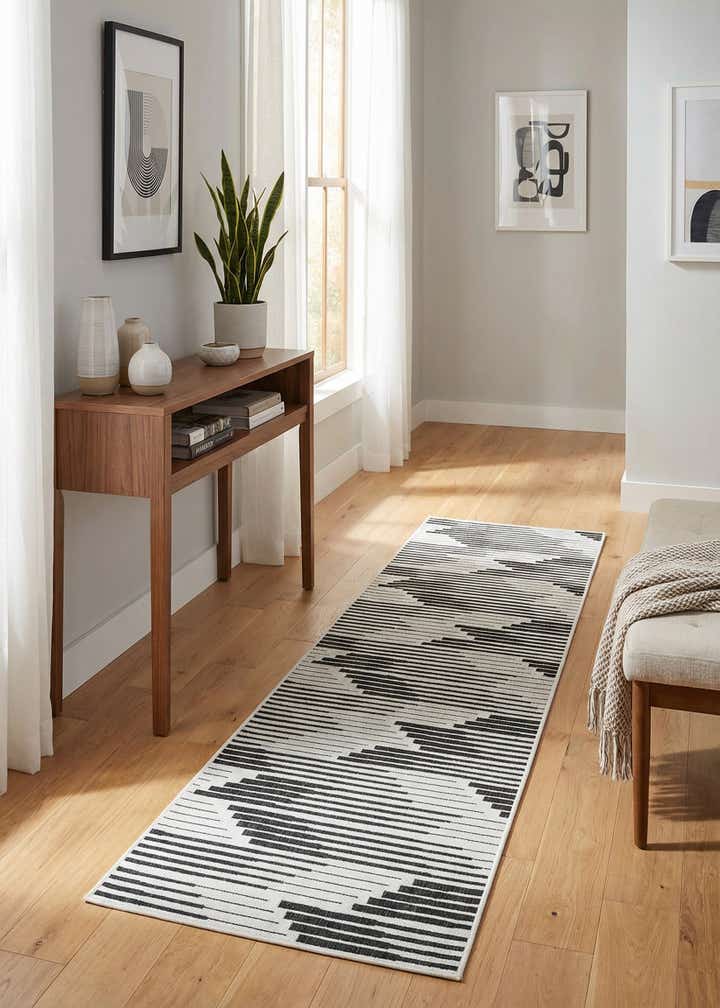 2' 7 x 12' Easy-Clean Modern Indoor / Outdoor Runner Rug