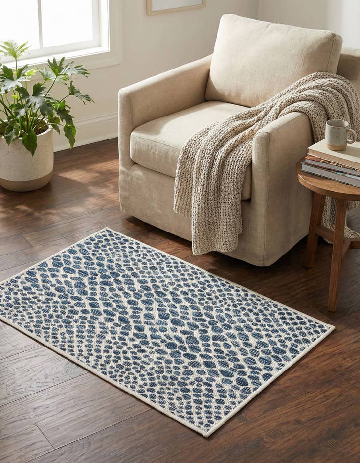 Detail image of 2' x 3'  Washable Jill Zarin Cape Town Indoor / Outdoor Rug