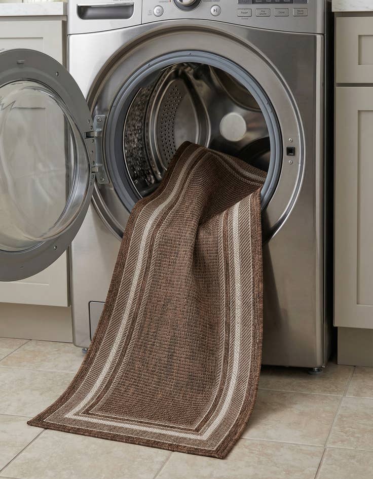 Detail image of 2' x 6'  Washable Border Indoor / Outdoor Runner Rug