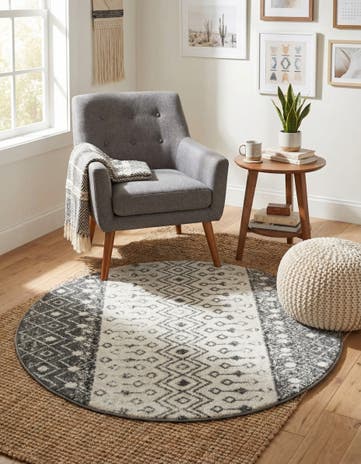 5' 3 x 5' 3 Moroccan Trellis Round Rug