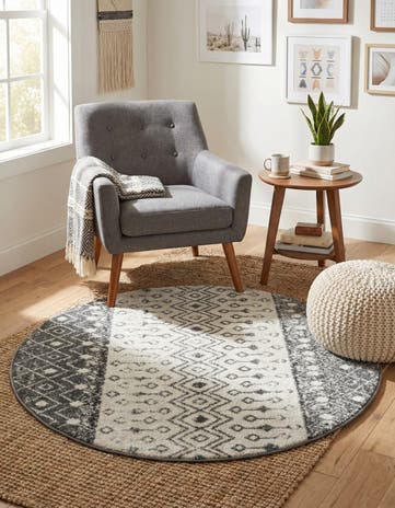 5' 3 x 5' 3 Moroccan Trellis Round Rug