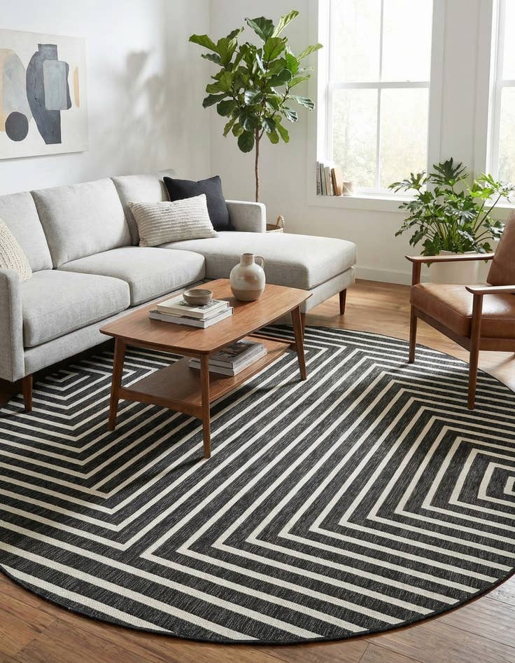 Detail image of 7' 10 x 7' 10 Easy-Clean Modern Indoor / Outdoor Round Rug