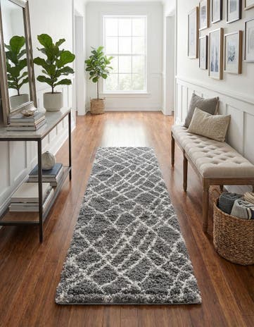 2' x 6' 7 Soft Touch Shag Runner Rug
