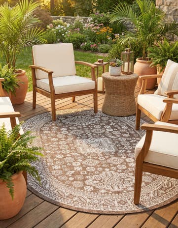 5' 3 x 8' Easy-Clean Aztec Indoor / Outdoor Oval Rug