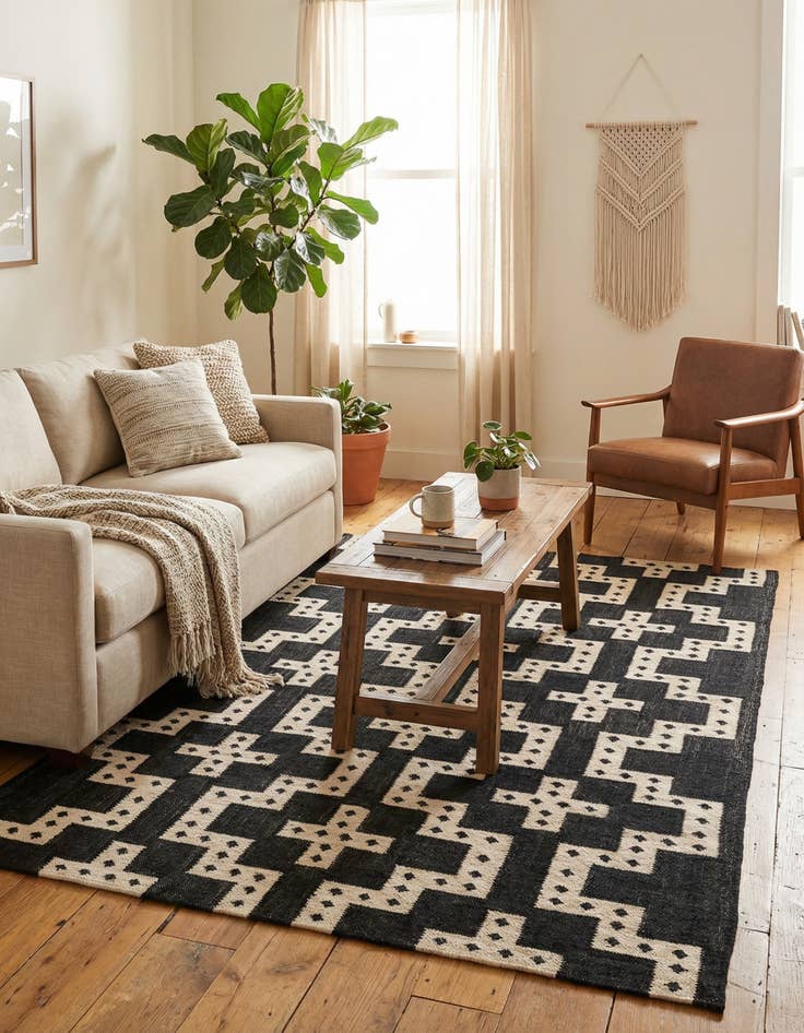 Detail image of  5' 1 x 8'  Hand Woven Kilim Wool Rug