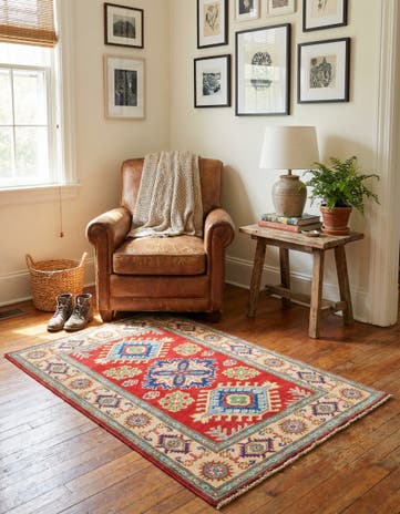 2' 8 x 4' 2 Hand Knotted Kazak Rug
