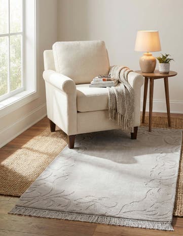 2' 7 x 4' 11 Hand Knotted Darya Wool Rug
