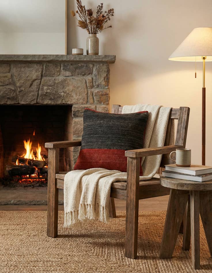 Detail image of 1' 6 x 1' 7  Hand Woven Pillow Wool Square Rug