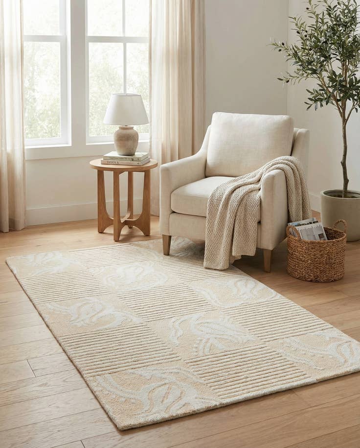 Detail image of 2' 7 x 4' 8 Hand Knotted Darya Wool Rug