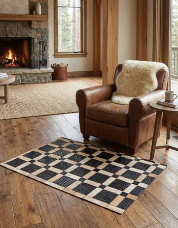 2' 1 x 3' 1 Cowhide Rug