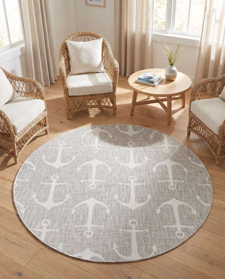 5' 3 x 5' 3 Easy-Clean Coastal Indoor / Outdoor Round Rug