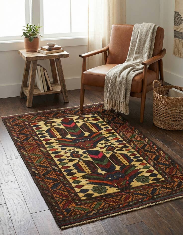 Detail image of 2' 6 x 4' 6  Hand Knotted Sumak Wool Rug