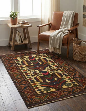 2' 6 x 4' 6 Hand Knotted Sumak Wool Rug