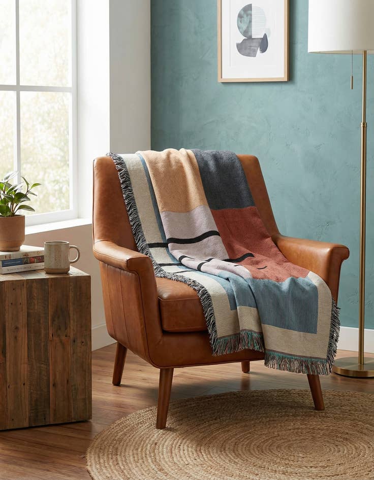 Detail image of 4' 6 x 6' Fork and Plate Throw Blanket