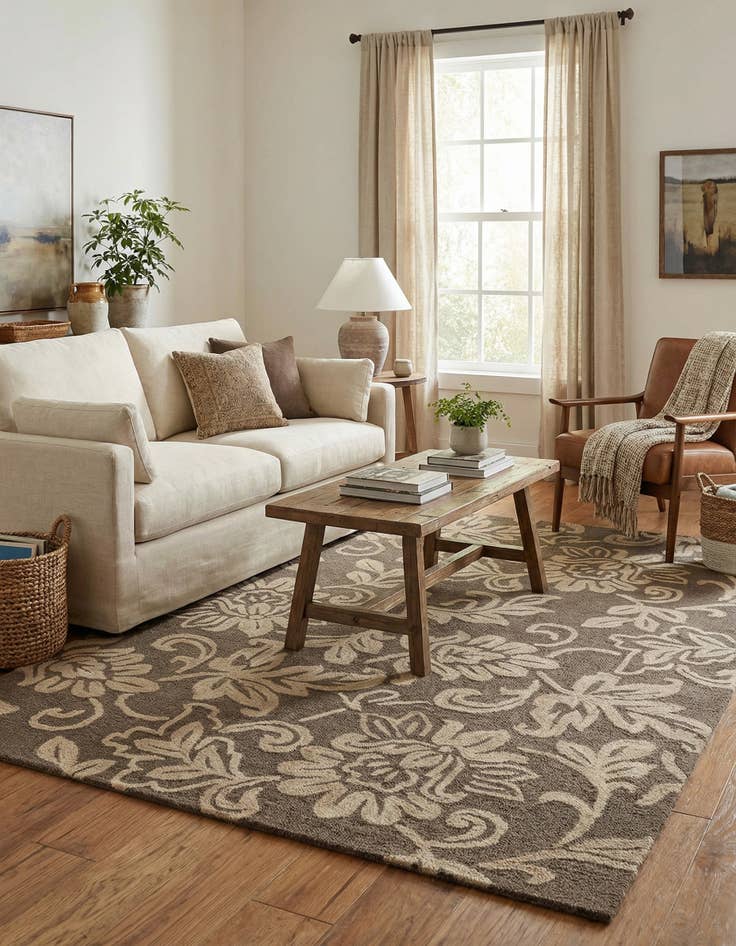 Detail image of 5' x 7' 10 Agra Wool Rug