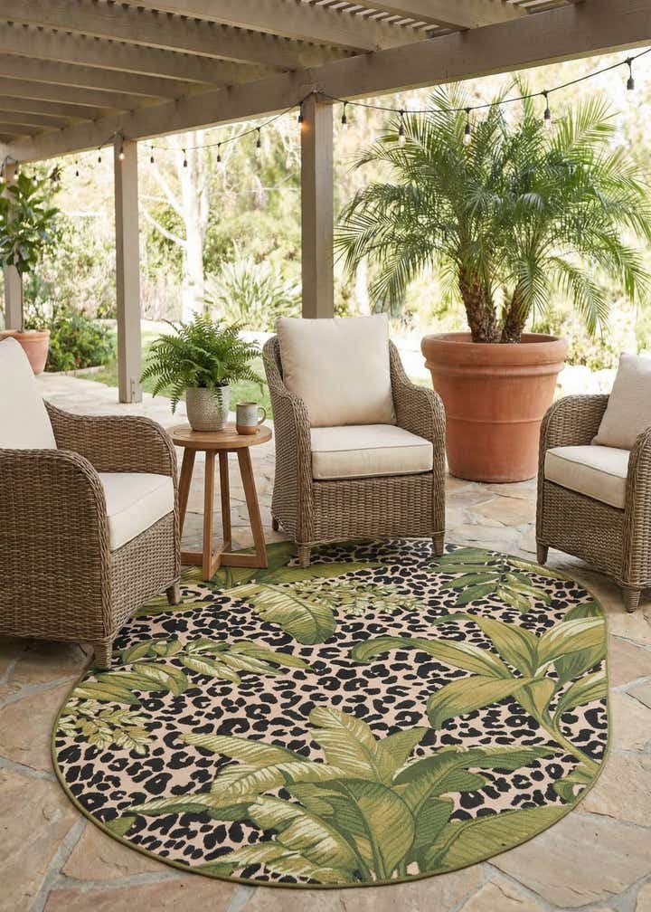 5' 3 x 8' Easy-Clean Botanical Indoor / Outdoor Oval Rug