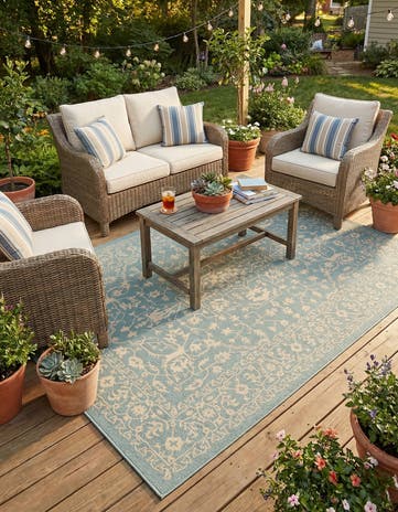 7' x 10' Easy-Clean Botanical Indoor / Outdoor Rug