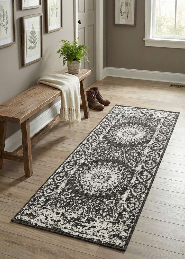 2' x 5' 3 Easy-Clean Traditional Indoor / Outdoor Runner Rug