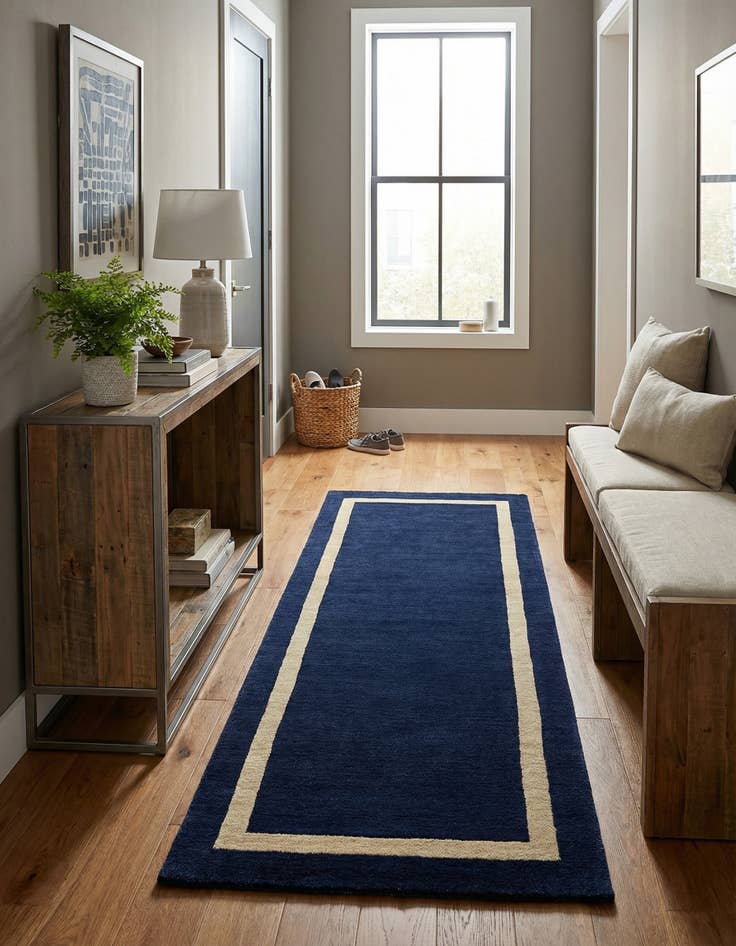 Detail image of 2' x 6' 1 Jill Zarin Border Wool Runner Rug