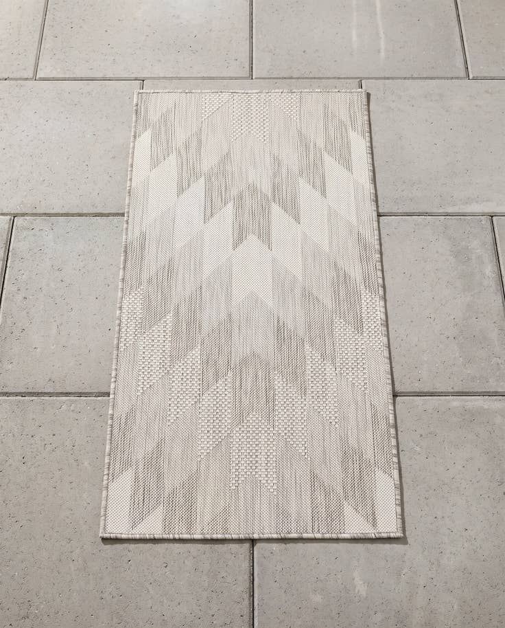 Detail image of 2' x 4' Easy-Clean Modern Indoor / Outdoor Runner Rug