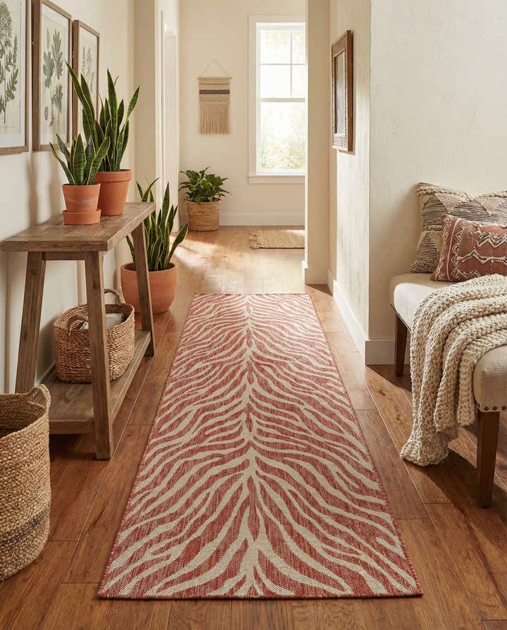 2' 7 x 10' Easy-Clean Safari Indoor / Outdoor Runner Rug