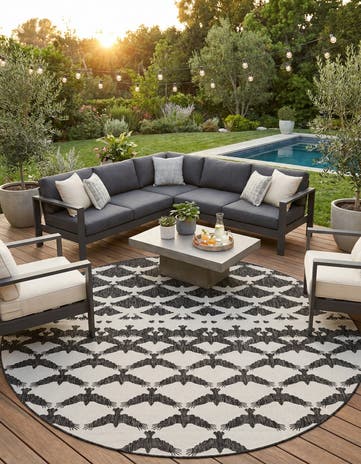 10' x 10' Easy-Clean Modern Indoor / Outdoor Round Rug