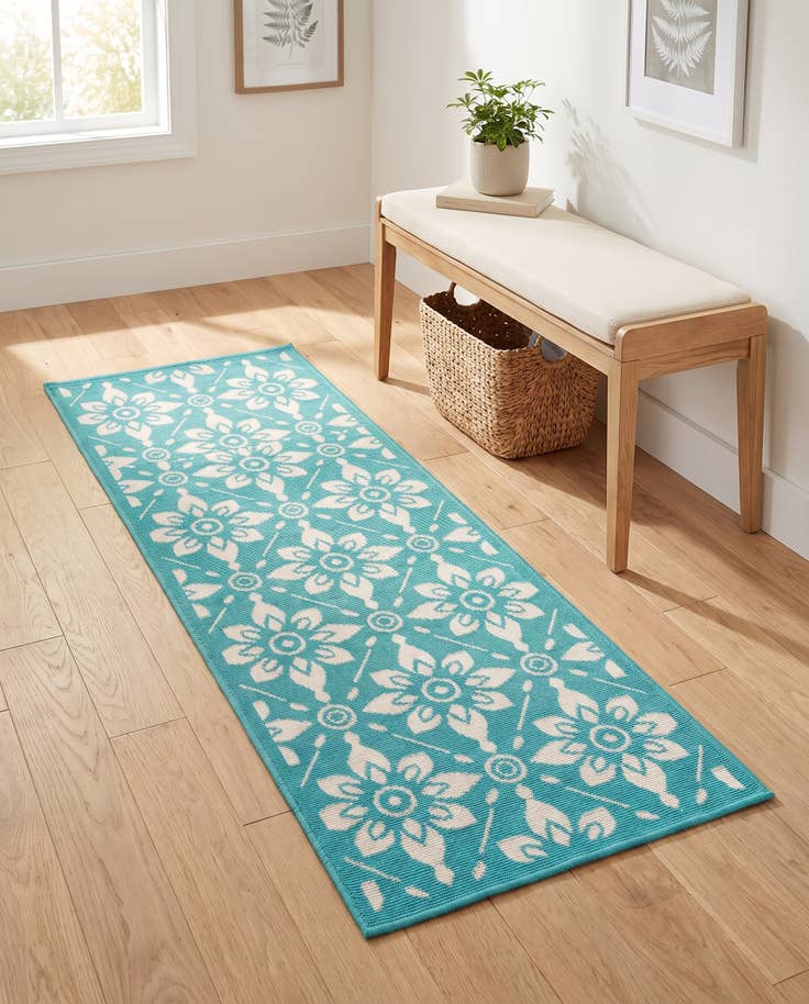Detail image of 2' x 5' Easy-Clean Lattice Indoor / Outdoor Runner Rug