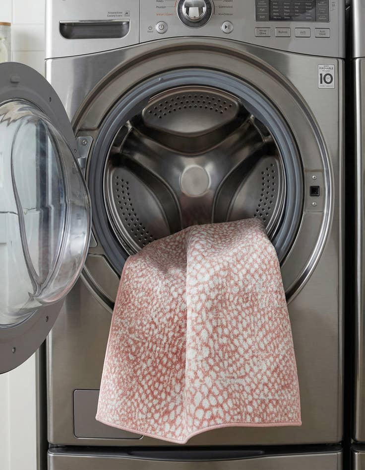 Detail image of  3' 3 x 5' 3 Kamala Washable Rug