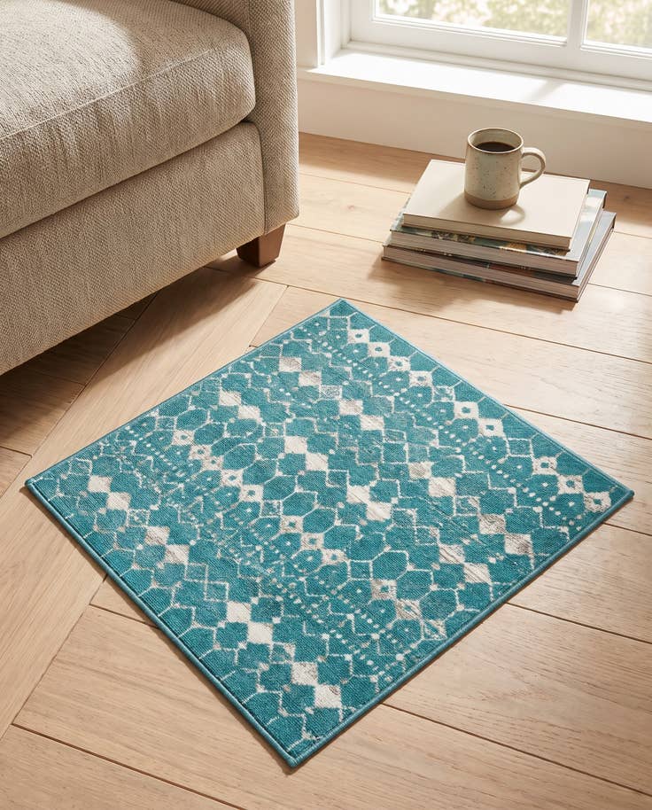 Detail image of 1' 3 x 1' 3 Easy-Clean Trellis Indoor / Outdoor Sample Rug