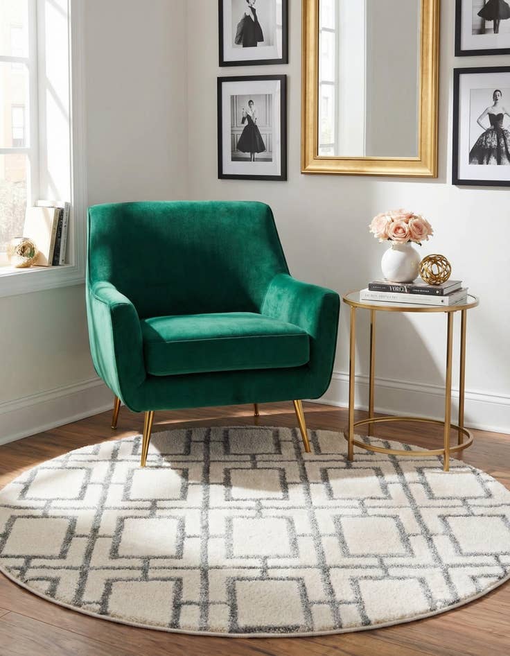 Detail image of 3' x 3'  Marilyn Monroe™ Glam Deco Round Rug