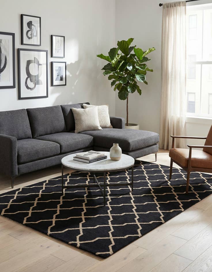 Detail image of 5' 1 x 8' Luna Rug