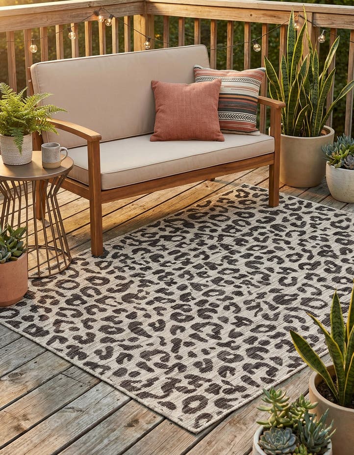 4' x 6' Easy-Clean Safari Indoor / Outdoor...