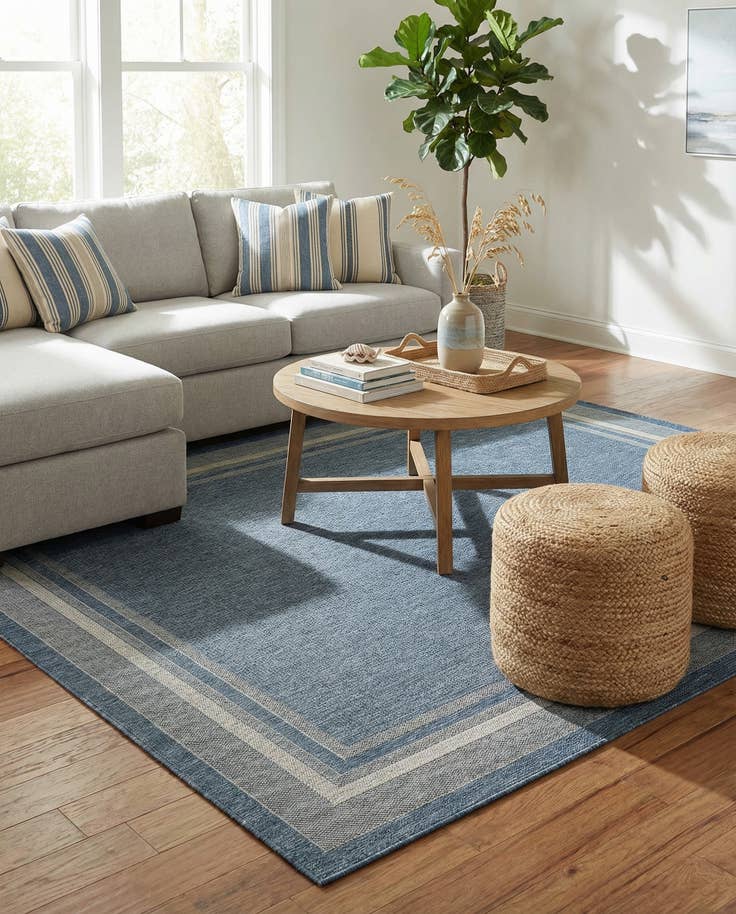 Detail image of 7' 10 x 10' Easy-Clean Border Indoor / Outdoor Rug
