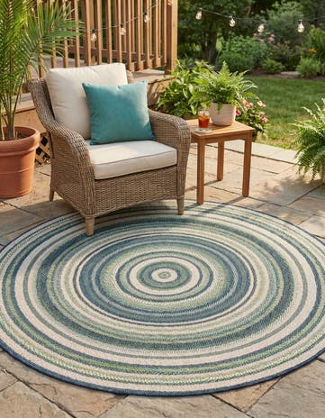 5' 3 x 5' 3 Easy-Clean Baja Indoor / Outdoor Round Rug